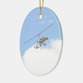 Autogyro in vlucht keramisch ornament (Links)