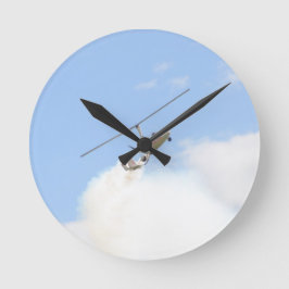 Autogyro in vlucht ronde klok