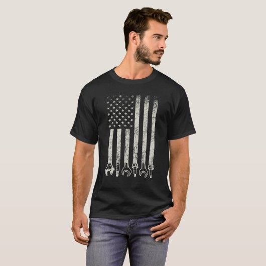 automechanische Amerikaanse vlaggesleutel en bouil T-shirt (Voorkant volledig)