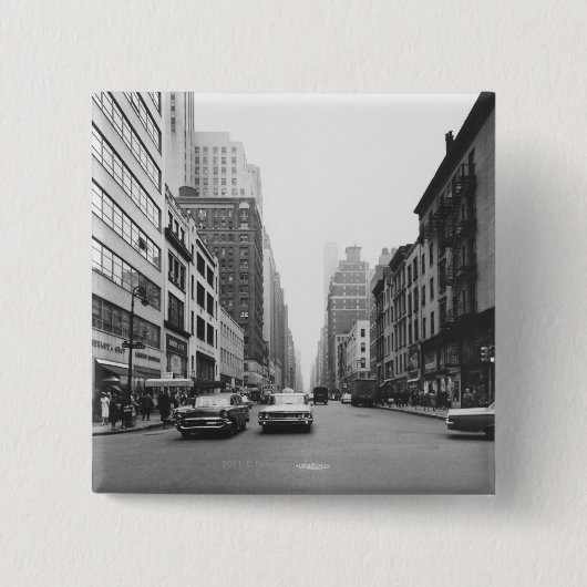 Auto's die rijden op straat B&W Vierkante Button 5,1 Cm (Voorkant)