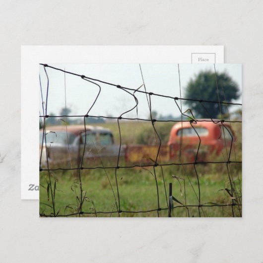 Auto's en vrachtwagens die op het platteland wegri briefkaart (Voorkant / Achterkant)