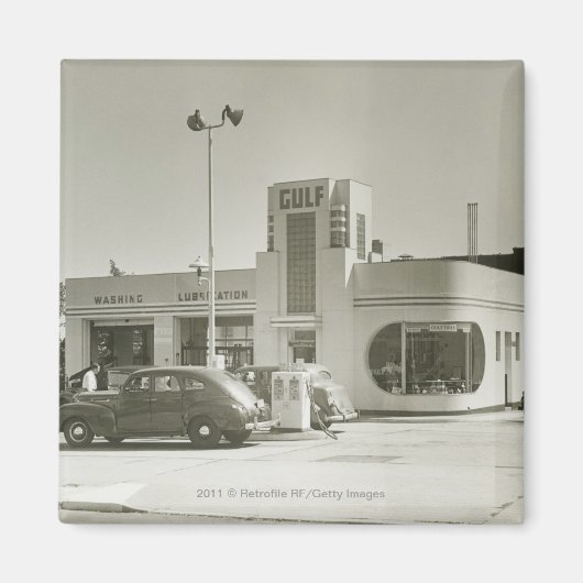 Auto's geparkeerd bij benzinestation magneet (Voorkant)