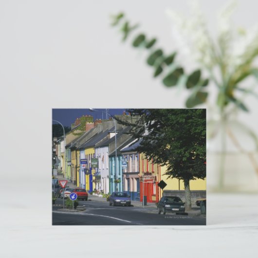 Auto's geparkeerd voor een gebouw, Adare Briefkaart (Staand voorkant)