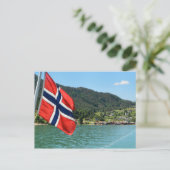 Autoveerboot in het briefkaart Noorwegen (Staand voorkant)