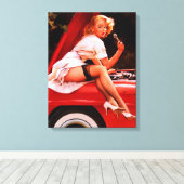  autowrak met pinupmeisje canvas afdruk (Insitu (Houten vloer))