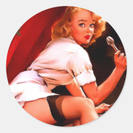  autowrak met pinupmeisje ronde sticker