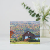 Autumn Barn en Hills Briefkaart (Staand voorkant)