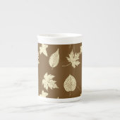 Autumn bladeren - beige en chocolade porselein kop (Voorkant)