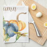 Autumn Blue White Green Sinaasappel Pumpkin Waterv Theedoek<br><div class="desc">Mooie waterverf pompoenen in tinten van blauw,  groen,  oranje en wit zijn te vinden op deze seizoenskeukenhanddoek. U kunt het woord Autumn aanpassen dat aan beide kanten van de keukenhanddoek is. Verfijn uw gasten en familie voor herfst en Thanksgiving met deze waterverf pompokeukenhanddoek.</div>