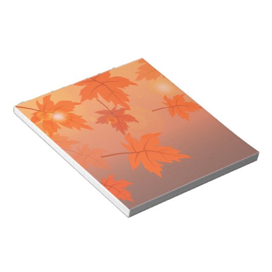Autumn design with maple leaves and bokeh effect notitieblok (Schuin)