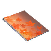 Autumn design with maple leaves and bokeh effect notitieboek (Rechterzijde)