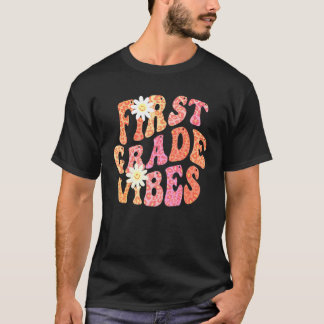 Autumn FIRST GRADE VIBES Retro 1e Gr Teacher Herfs T-shirt