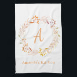 Autumn Floral Waterverf Boho Persoonlijke naam Theedoek<br><div class="desc">Keukenhanddoek met  handbeschilderde waterverf floraal in prachtige valkleuren,  gepersonaliseerd met jouw naam en initiaal.</div>