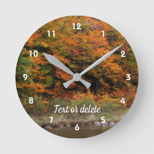 Autumn Foliage Along River Orton Personalized Ronde Klok (Voorkant)