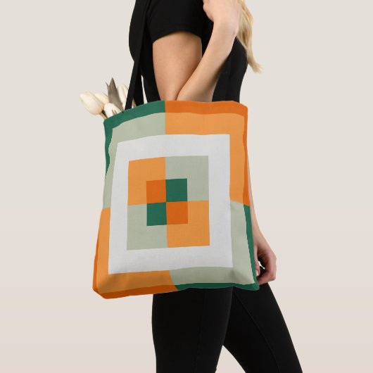 Autumn Groove Labyrinth Tote Bag (Dichtbij)