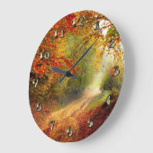 Autumn Leaves en Trees die Dirt Road bedekken Grote Klok (Hoek)
