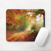 Autumn Leaves en Trees die Dirt Road bedekken Muismat (Met muis)