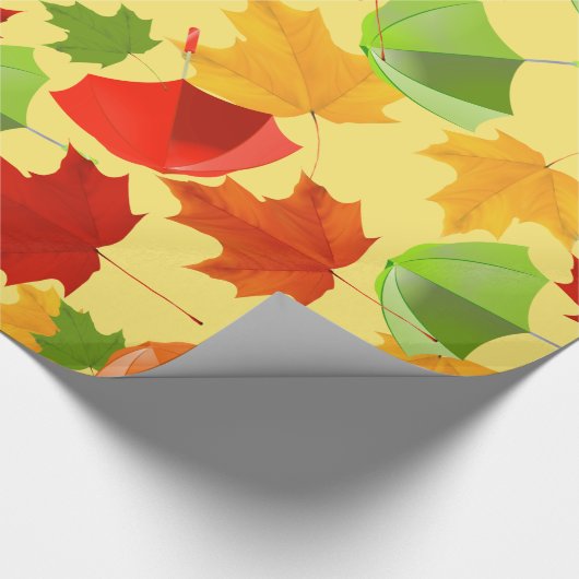 Autumn Leaves en Umbrellas Cadeaupapier (Hoek)