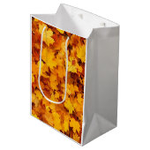Autumn Leaves Medium Cadeauzakje (Voorkant Gekanteld)