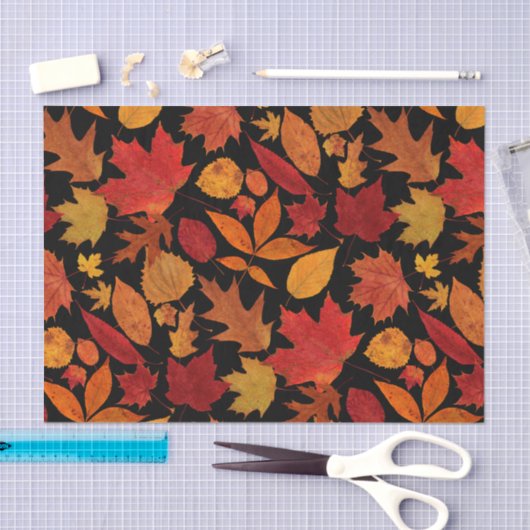 Autumn Leaves op Black Tissuepapier (Craft)