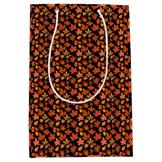Autumn Leaves Pattern 01x4b Black BG Medium Cadeauzakje (Voorkant)
