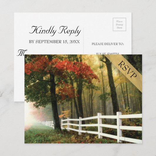 Autumn Leaves White Picket Fence Wedding RSVP Uitnodiging Briefkaart (Voorkant / Achterkant)