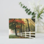 Autumn Leaves White Picket Fence Wedding RSVP Uitnodiging Briefkaart (Staand voorkant)