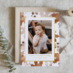Autumn Maple laat Happy Thanksgiving-foto achter Folie Feestdagenkaart<br><div class="desc">Fijne Thanksgiving! Stuur warme feestdagen naar uw familie en vrienden met deze aanpasbare Thanksgiving kaart. Het heeft een aquarelpatroon van esdoornbladeren in herfsttinten. Personaliseer deze kaart met foto-Thanksgiving door uw gegevens toe te voegen. Deze gouden folie Thanksgiving fotokaart is verkrijgbaar in een verscheidenheid van cardstock.</div>