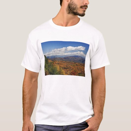 Autumn uitzicht Zuid-Appalachian Mountains T-shirt (Voorkant)