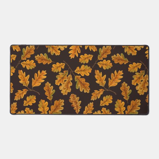 Autumnal eikenbladeren op donkerbruin bureaumat (Voorkant)