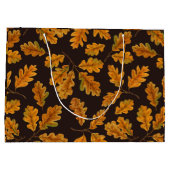 Autumnal eikenbladeren op donkerbruin groot cadeauzakje (Achterkant)