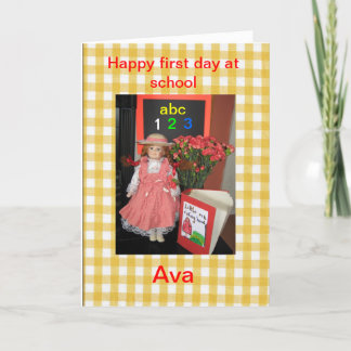 Ava begint met schoolkaart kaart