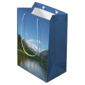 Avalanche Lake I in Glacier National Park Medium Cadeauzakje (Achterkant Gekanteld)