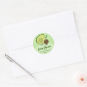 Avocado en Pit Cartoon Karakter Baby shower Ronde Sticker (Envelop)