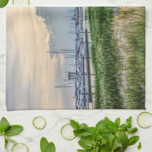 Avond te Charleston Harbour Theedoek (Gevouwen)