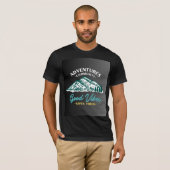 "Avonturen Gemeenschap, goede vibes, goede tijd": T-shirt (Voorkant volledig)