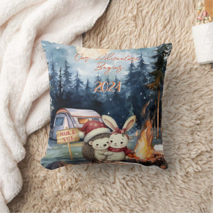 Avontuur begint aan eerste Ornament Pas getrouwd Kussen