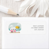 Avontuur Retro Camper Roze Meisje Strand Baby show Etiket (Insitu)