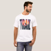 Avontuur Trail Runner Typografie Kunst T-shirt (Voorkant volledig)
