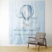 Avontuur wacht! Blauwe heteluchtballon Baby shower Wandkleed (In situ)