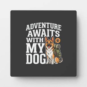 Avontuur wacht met mijn hond wandelen fotoplaat