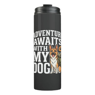 Avontuur wacht met mijn hond wandelen thermosbeker