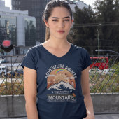 "Avontuur wacht-Ontdek de bergen" ontwerp T-shirt