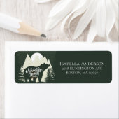 Avontuur wacht op Beer Het is een padvinder Etiket (Insitu)