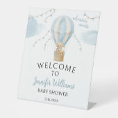 Avontuur wacht op beer heteluchtballon baby shower reclamebord met voetstuk (Voorkant)
