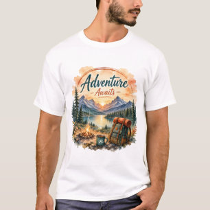 Avontuur wacht op bergmeer kamperen zonsondergang t-shirt