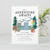 Avontuur wacht op Camper Trees Camping Verjaardag Kaart (Staand voorkant)