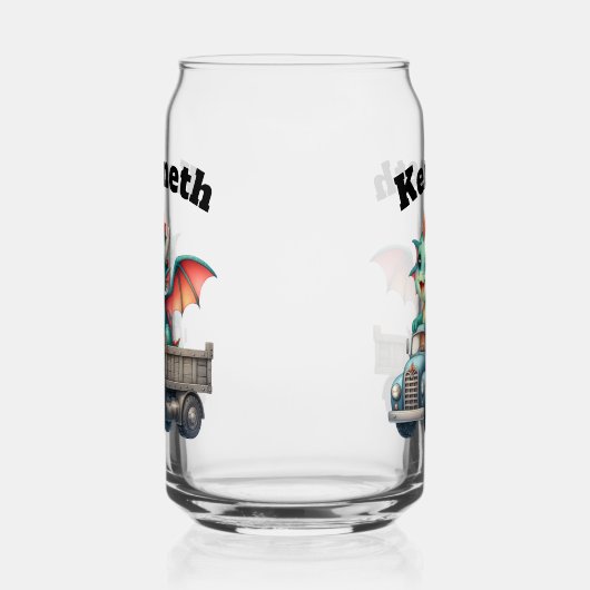 Avontuurlijke baby-draak die een blauwe vrachtwage blikvorm glas (Links)