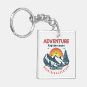Avontuurlijke horizon: Retro Mountain Expedition Sleutelhanger (Voorkant Links)