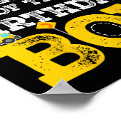 Aw van de verjaardagsjongen die overeenkomt met de poster (Hoek)